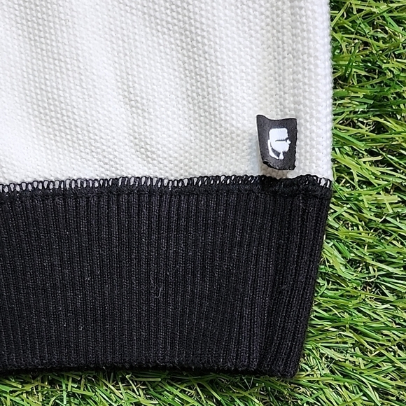 Karl Lagerfeld White and Black Sweater with Iconic Heart - Picture 5 of 5